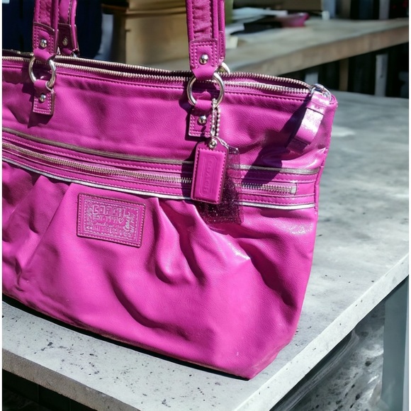 SOLD - Magenta Coach Poppy Tote - Picture 4 of 13
